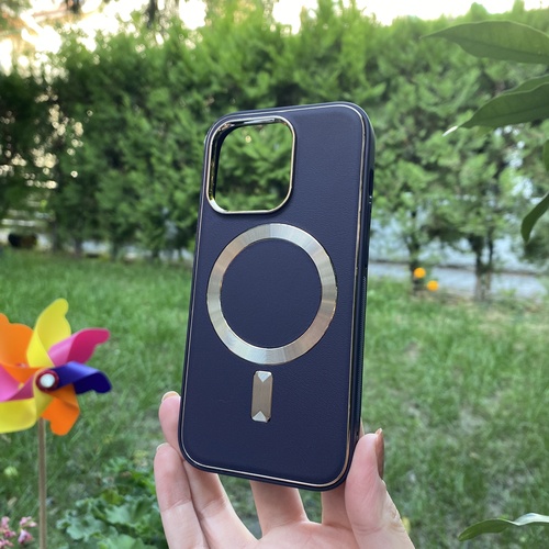 Dış Çekim Ön Yüz iPhone 14 Pro Koyu Mor Deri MagSafe Kılıf