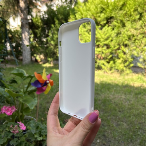 Dış Çekim Arka Yüz İPhone 14 Plus Beyaz Yumuşak Silikon Kılıf