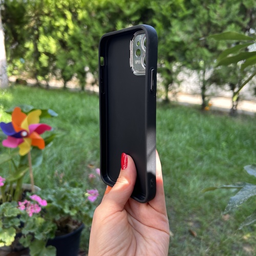 Dış Çekim Arka Yüz İphone 11 Siyah Metal Kamera Korumalı Silikon Kılıf