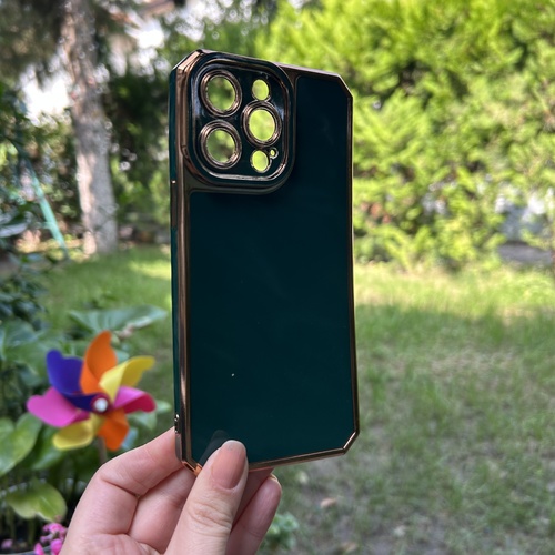 Dış Çekim Ön Yüz iPhone 14 Pro Max Kamera Korumalı Altın Renkli Yeşil Silikon Kılıf
