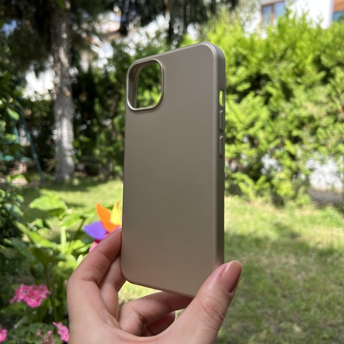 Dış Çekim Ön Yüz İPhone 13 Gold Yumuşak Rubber Silikon Kılıf