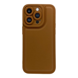 iPhone 14 Pro Kamera Korumalı Deri Desenli Kahverengi Silikon Kılıf