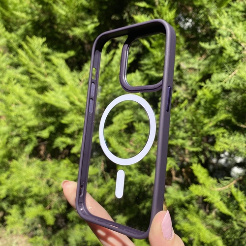 Dış Çekim Arka Yüz iPhone 14 Pro Koyu Mor Çerçeveli MagSafe Kılıf