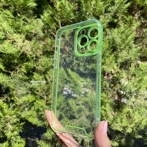 Dış Çekim Arka Yüz  iPhone 14 Pro Max Yeşil Fosforlu Şeffaf Silikon Kılıf