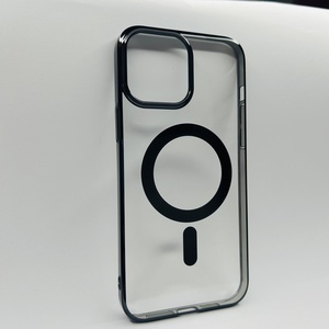 iPhone 13 Pro Max Siyah Parlak Kenarlı MagSafe Kılıf