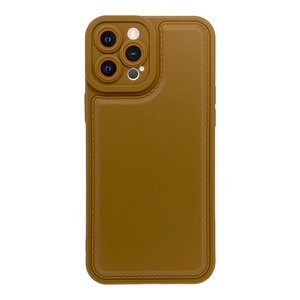 iPhone 12 Pro Max Kamera Korumalı Deri Desenli Kahverengi Silikon Kılıf